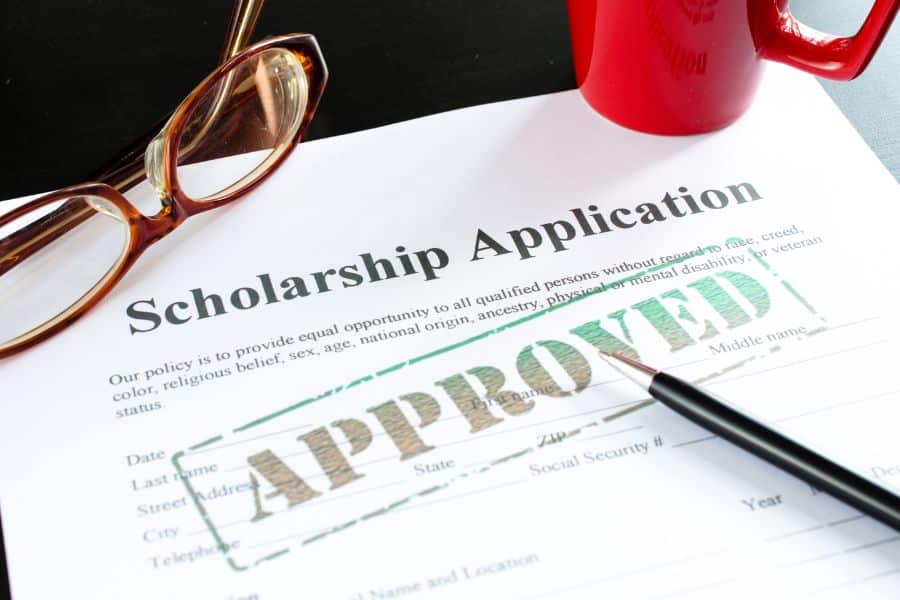 student paying for tertiary education with a bank loan