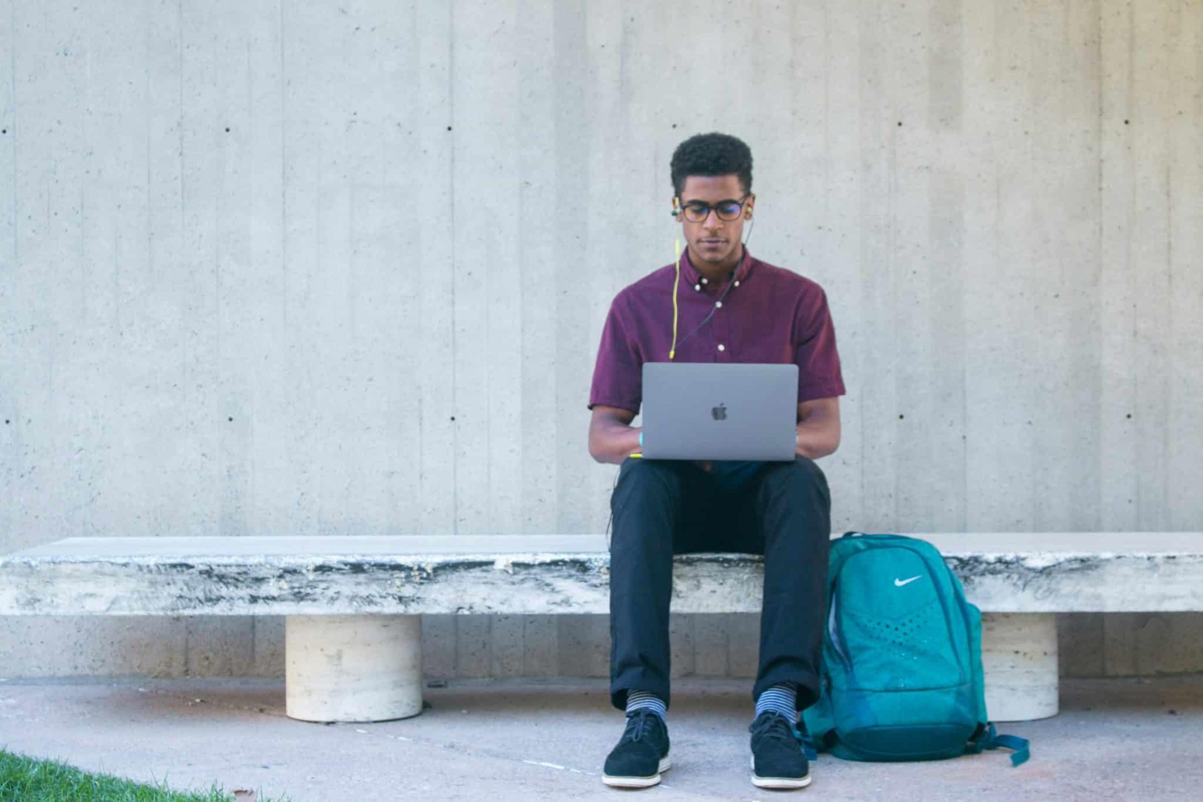 Macbook 101: A Student’s Guide to Switching to Mac