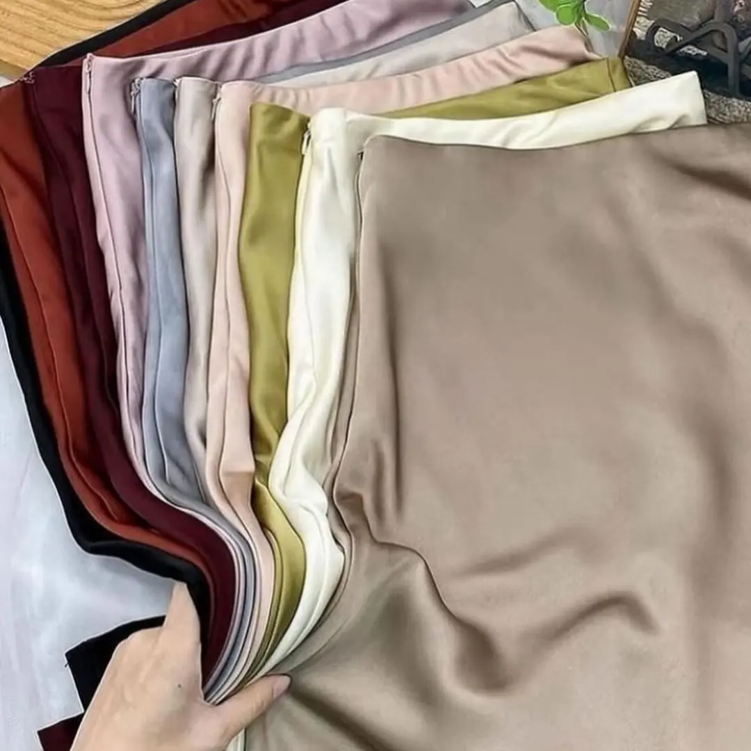 Satin Skirt thumbnail 3