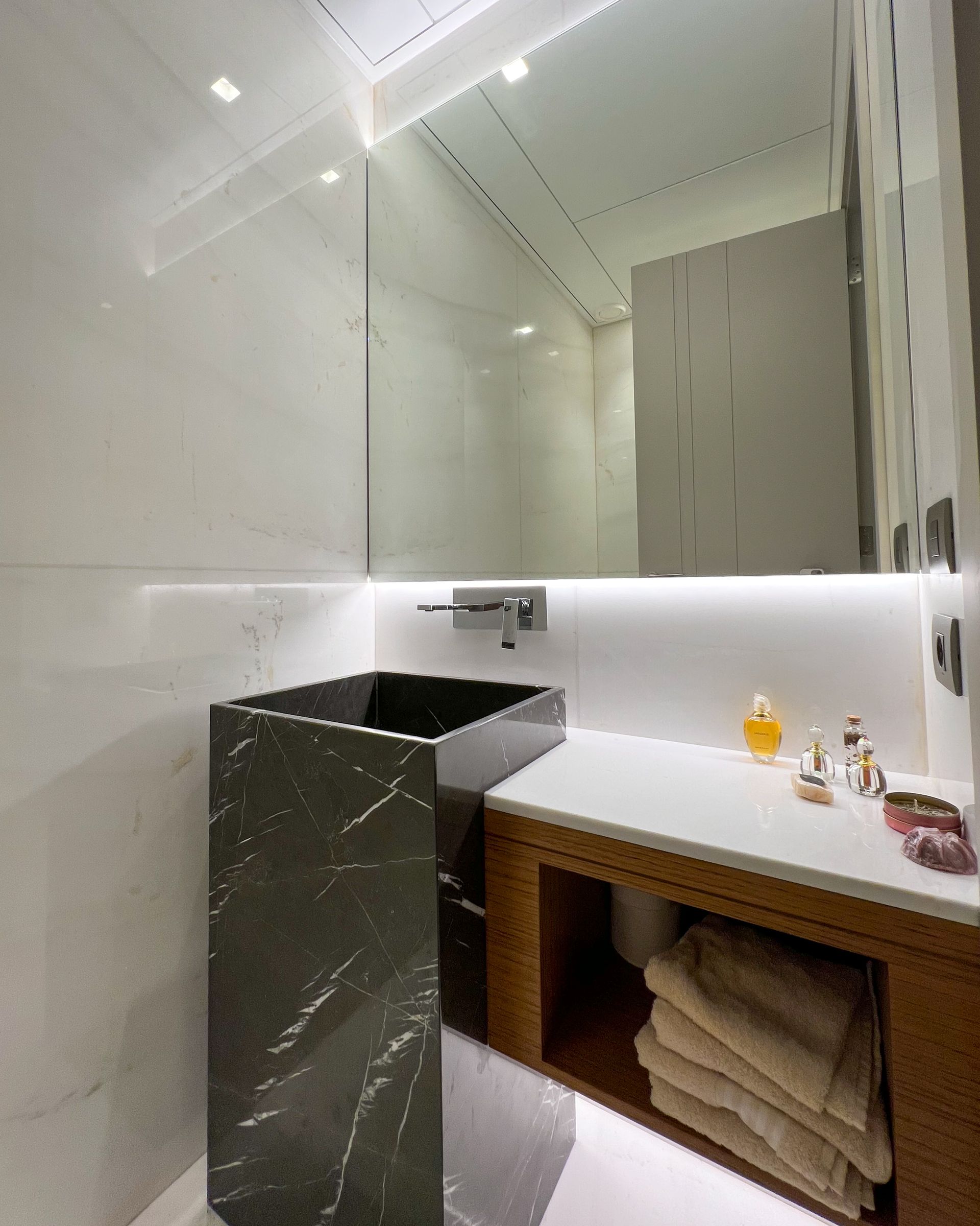 Bathroom interior design 7