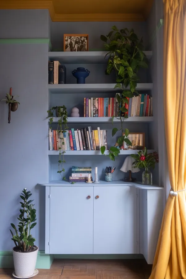 Doll's House right shelves cupboard