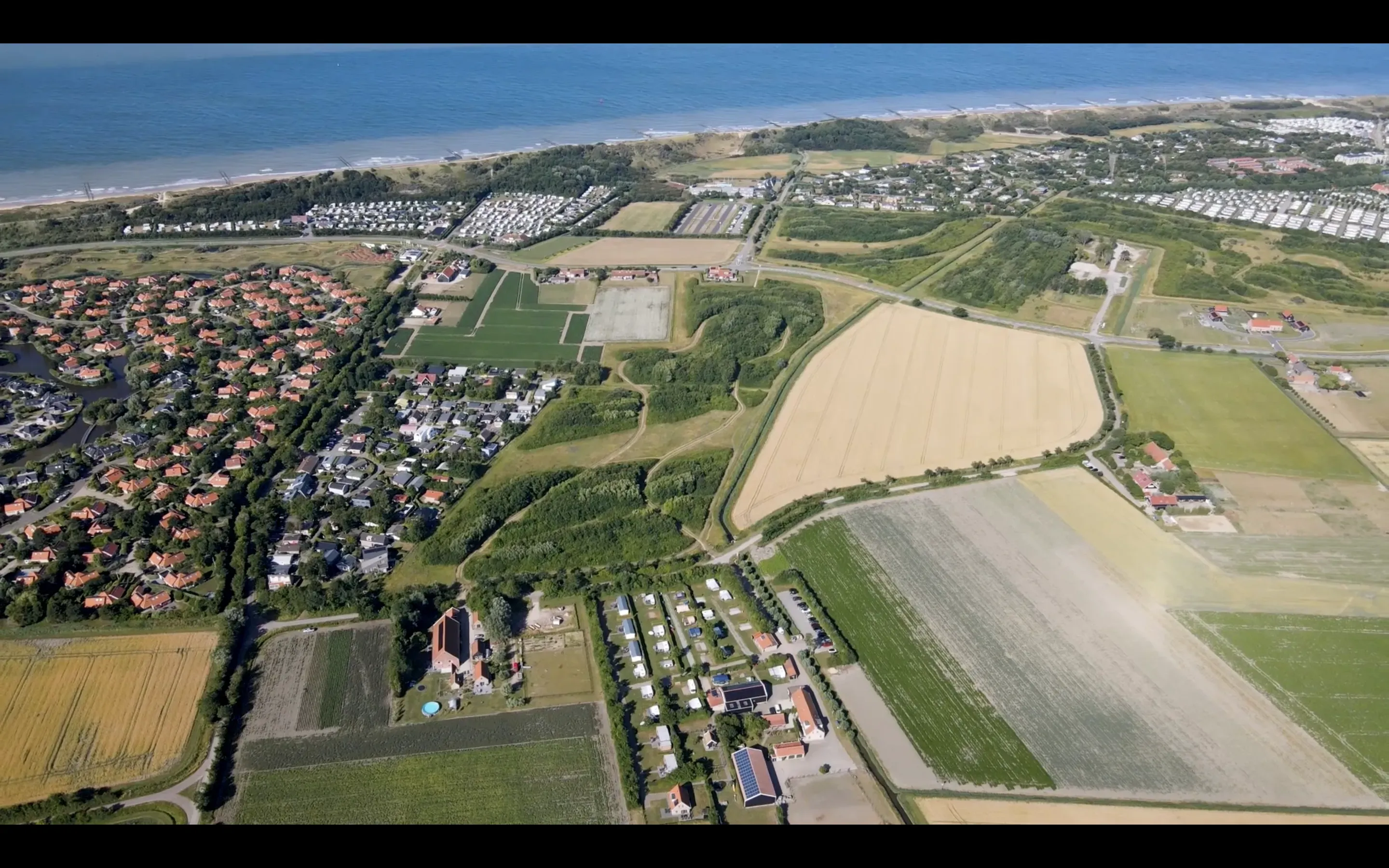 Strand op loopafstand vanaf minicamping boogaard