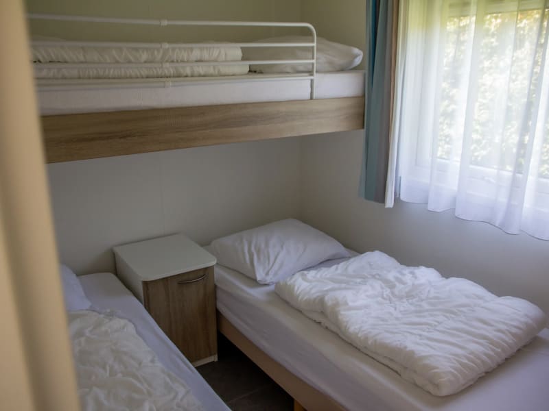 Kinderslaapkamer met stapelbed