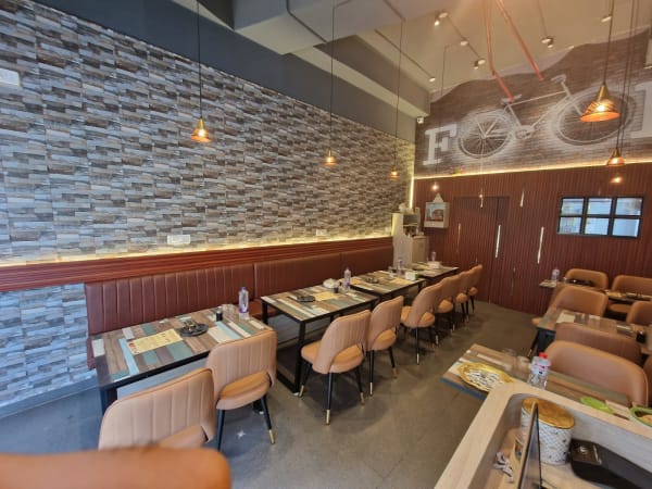 SardarJi Malai Chaap Wale — Family restaurant in Sector 67, Gurugram, Delhi