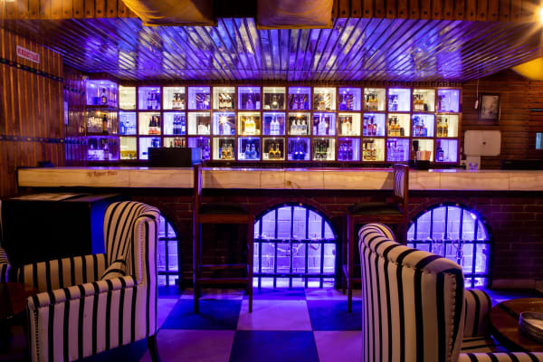 Barrack 62 The Gastro Pub — Gastropub, Pub, Bar restaurant in Sector 62 Noida, Delhi