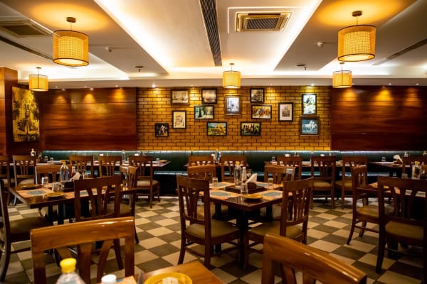 Oak Bistro — Bistro restaurant in Sector 62 Noida, Delhi