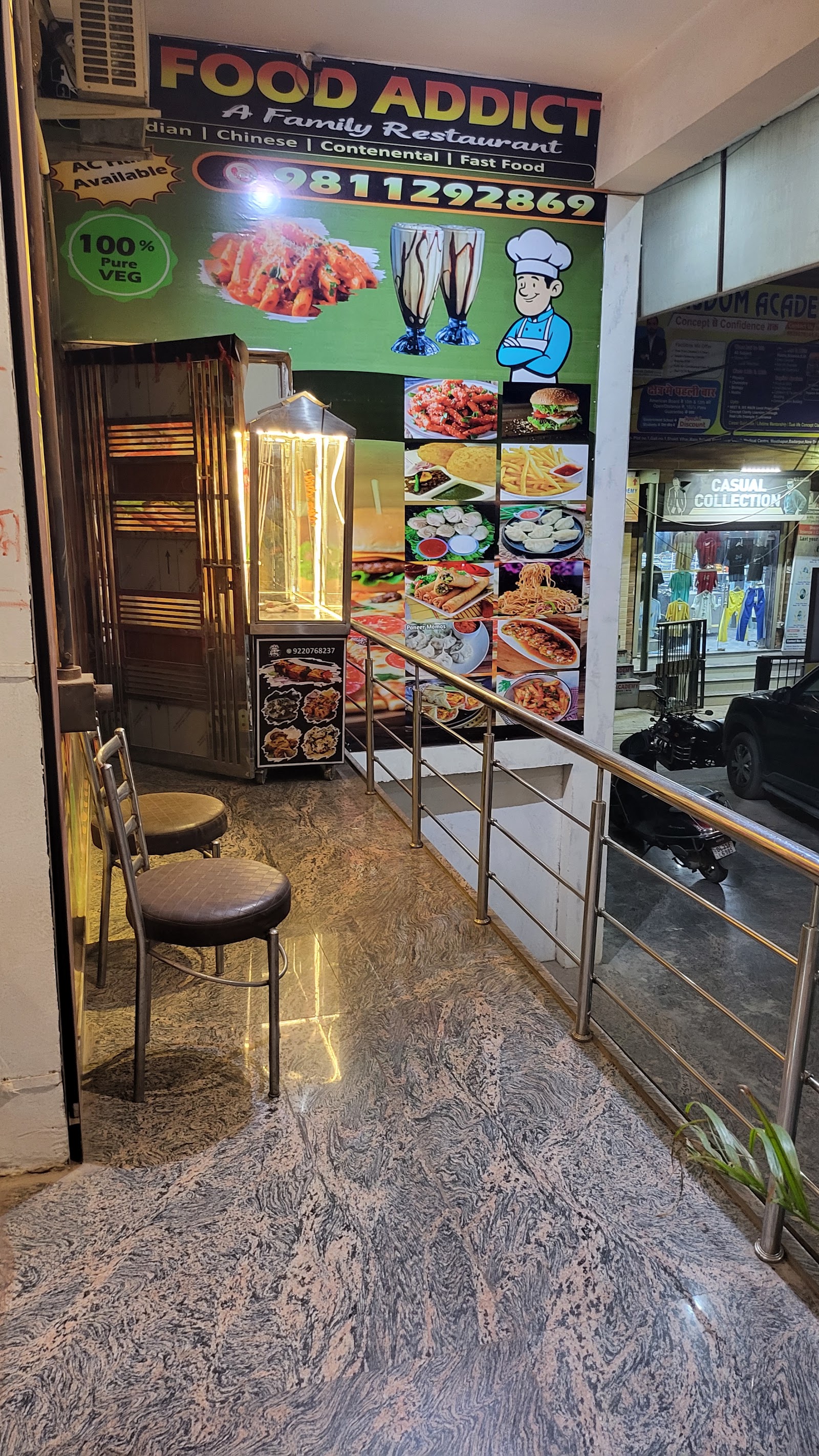 Food addict A family restaurant — Family restaurant in Mithapur, New Delhi, Delhi