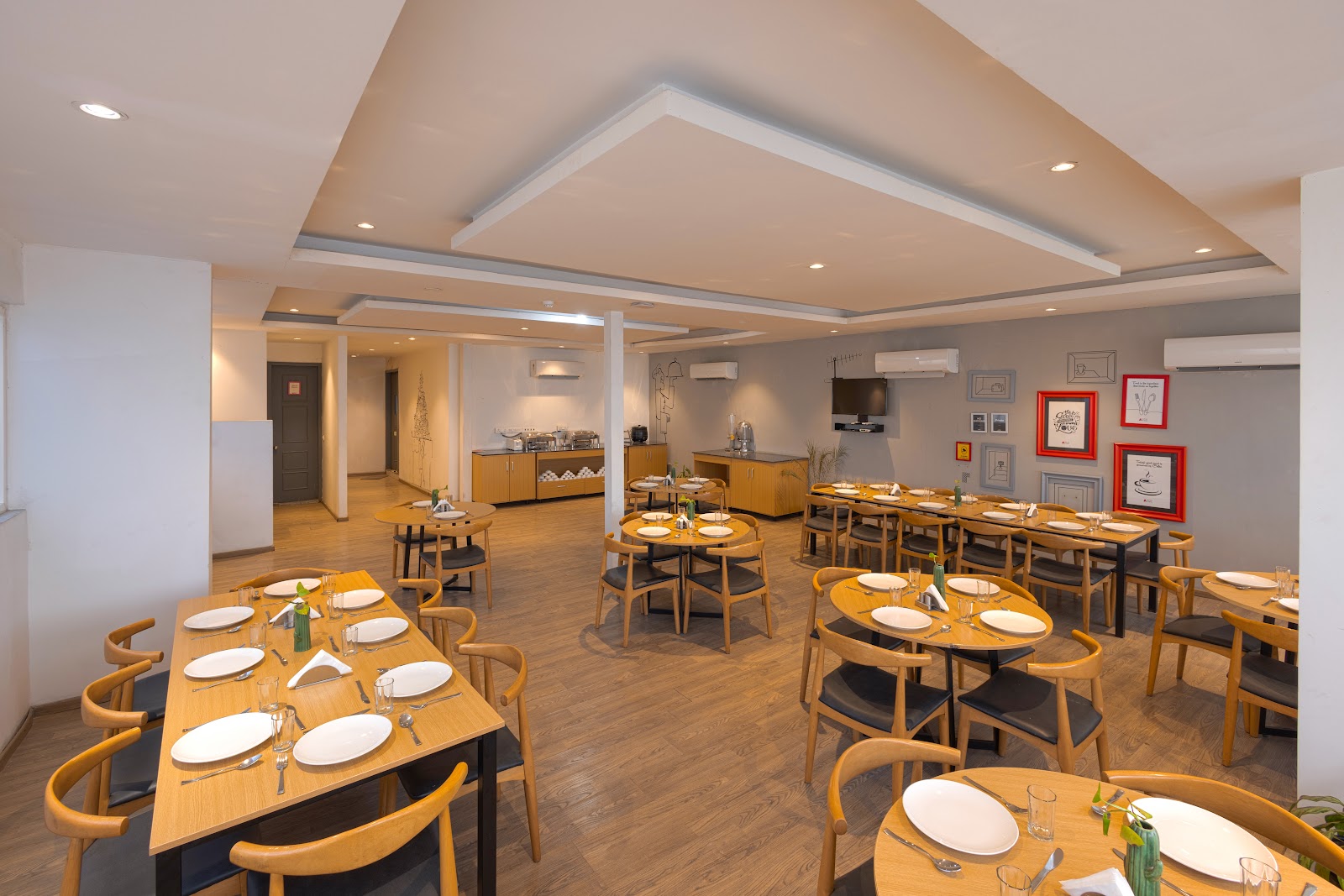 Grand Tashree Restaurant — Restaurant restaurant in Samalka, New Delhi, Delhi