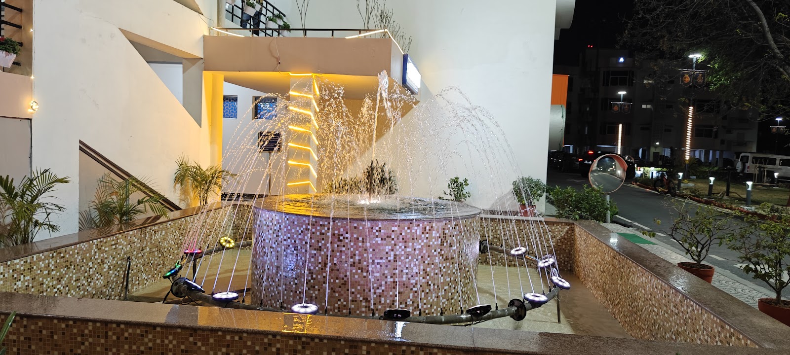 Varidhi Restaurant — Restaurant restaurant in Shankar Vihar, New Delhi, Delhi