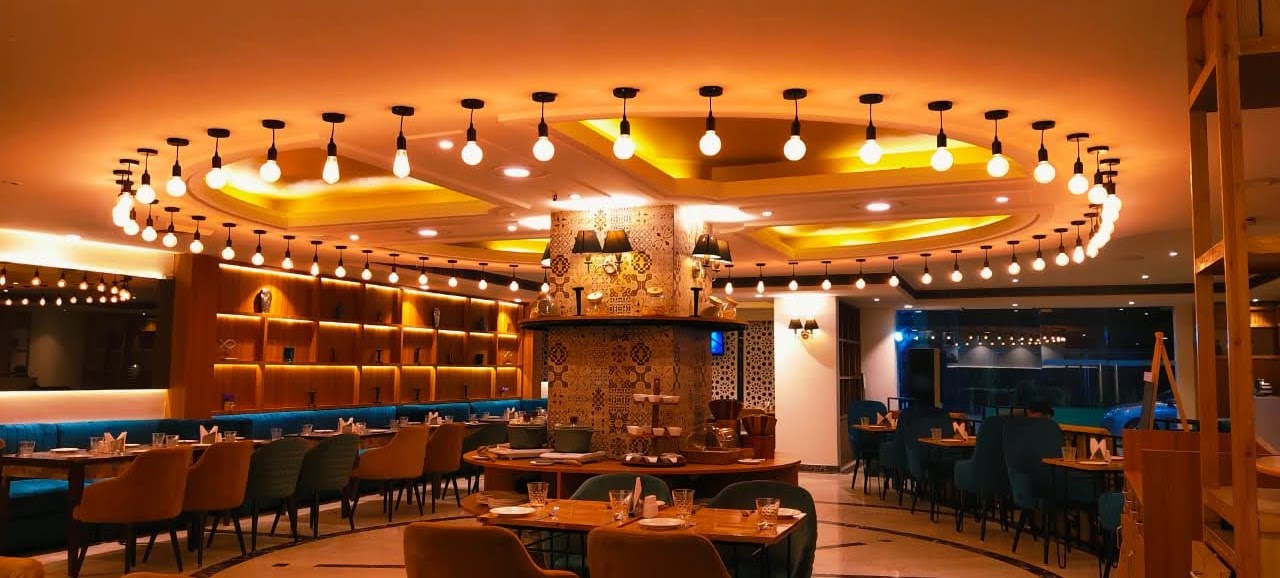 Courtyard By Maini's Green Leaf — Vegetarian restaurant in Sahibabad, Ghaziabad, Delhi