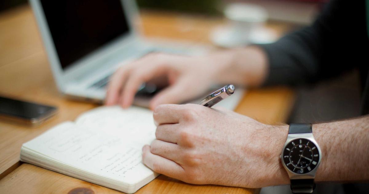 Focus on the failure modes and operational complexities of PgBackRest's incremental backup strategy, rather than just its storage efficiency. Highlight the risks to RPO/RTO.