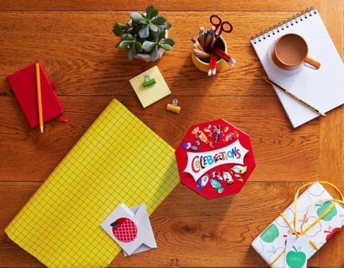 Vue 3 de Celebrations Coffret Cadeau Chocolat