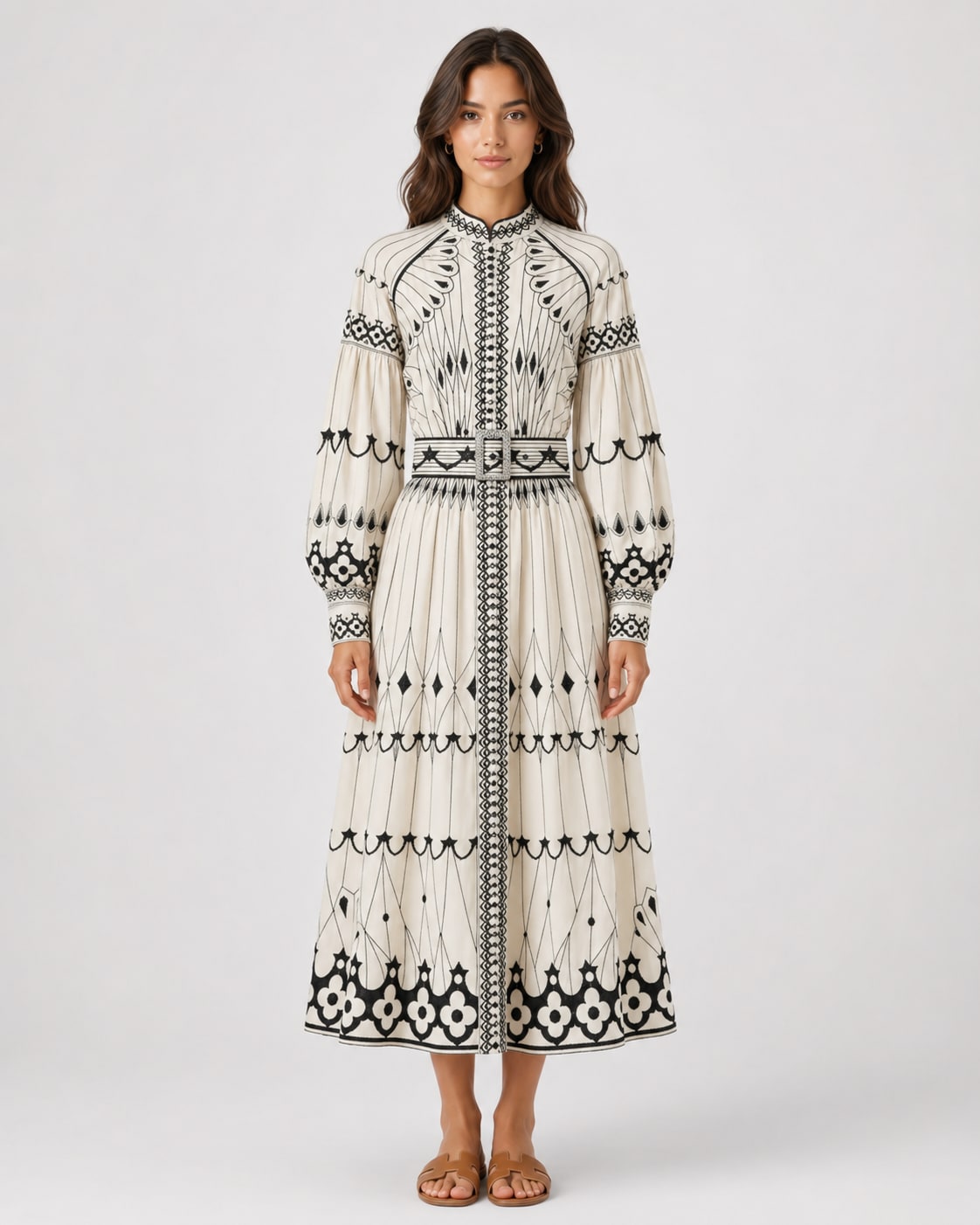 Robe Longue à Imprimés Noirs et Blancs Tsniout