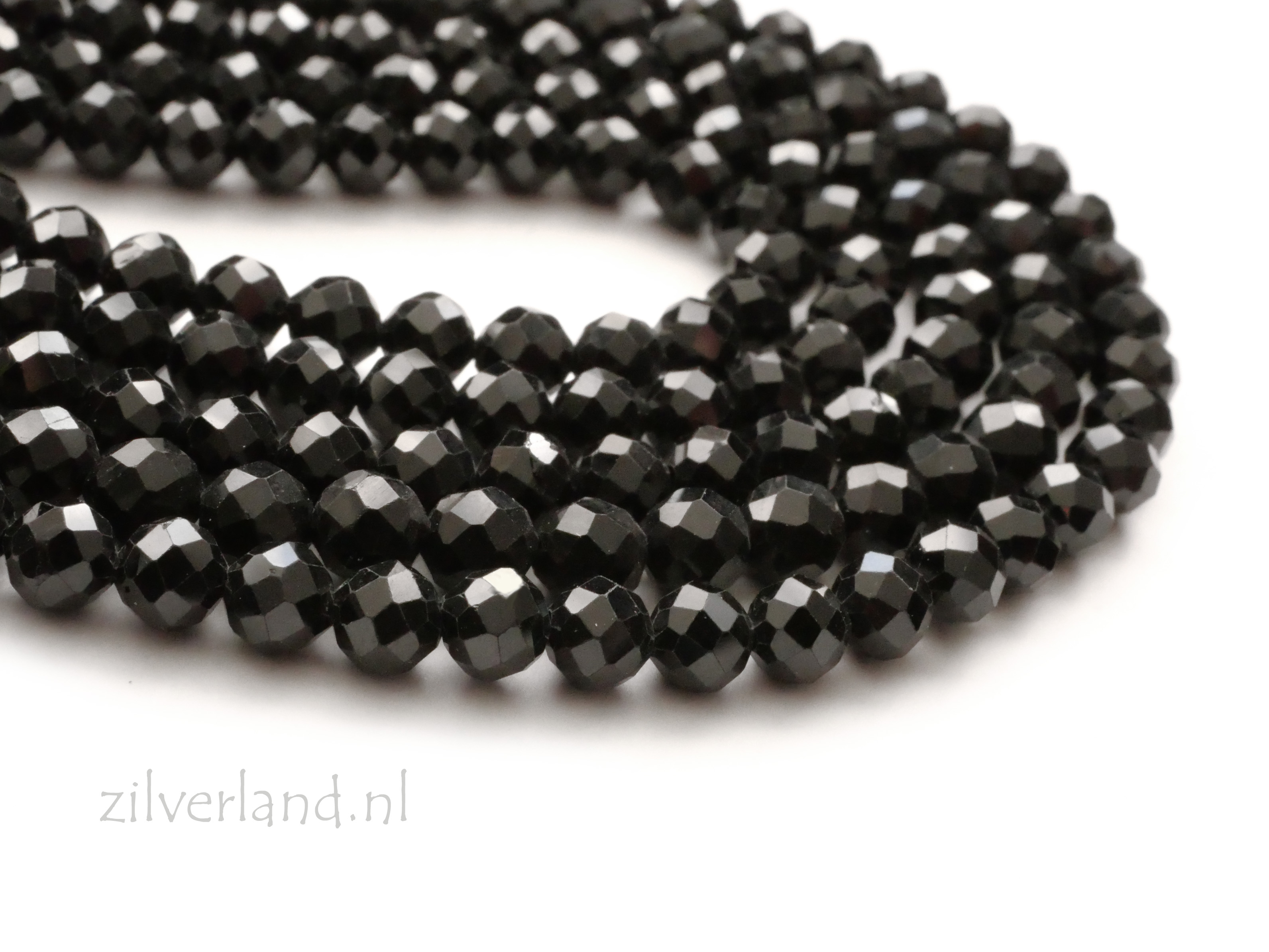 4mm zwarte Spinel edelsteen kralen strengen