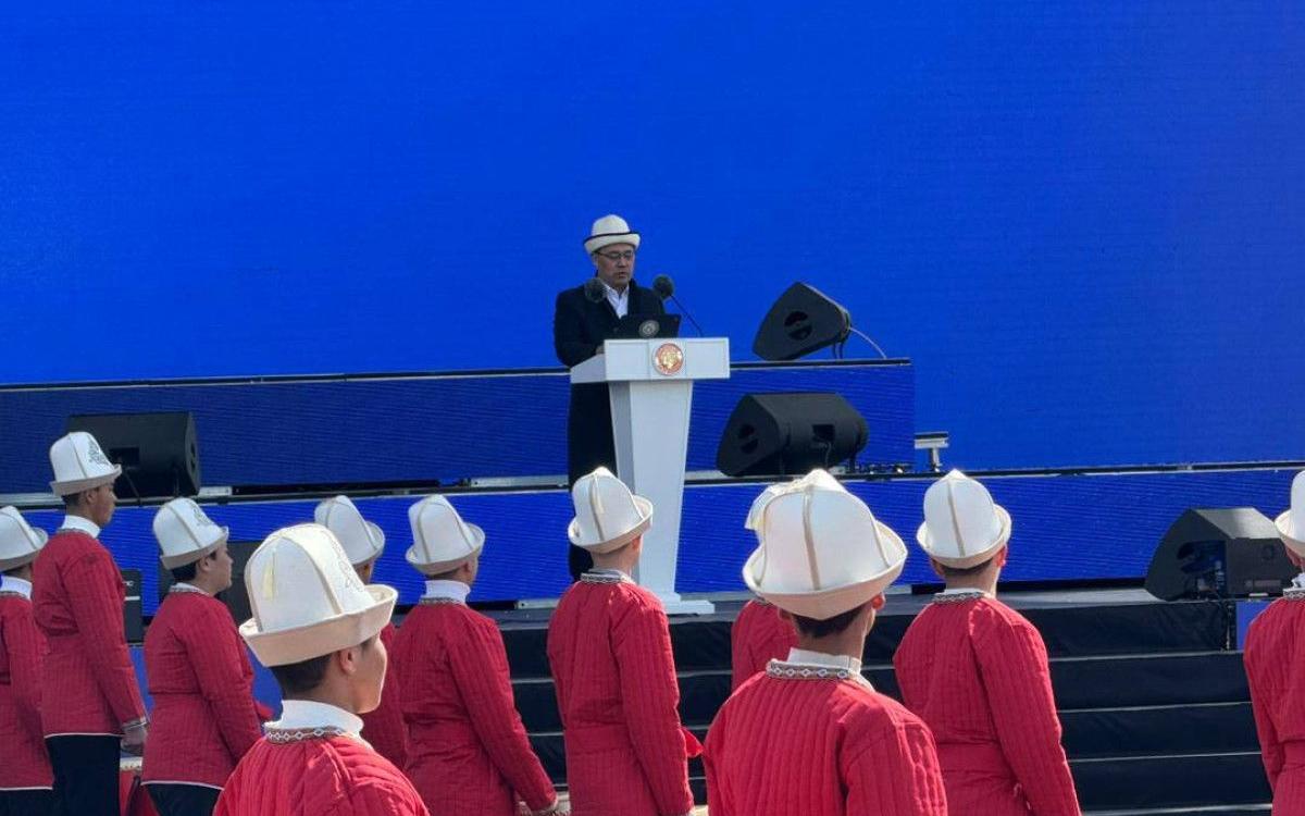 Садыр Жапаров Нооруз майрамында Нарындан чыккан атактуу инсандарды эскерди