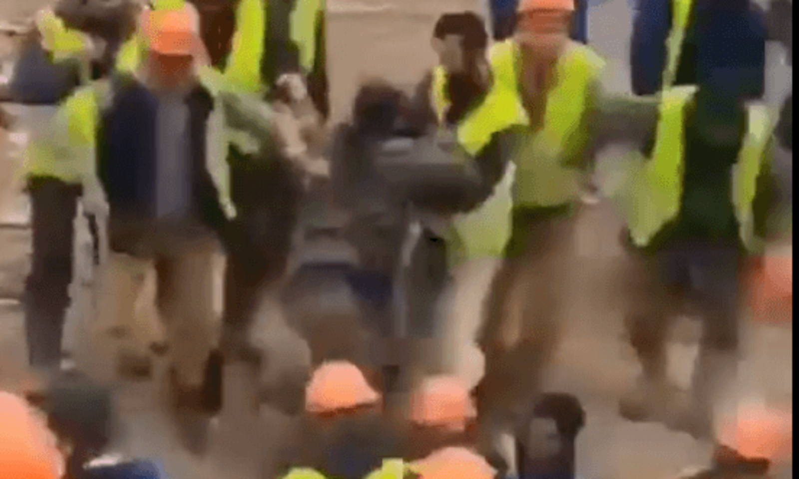 Иркутск: мушташка катышкан кыргыз жана тажик мигранттары элдешти