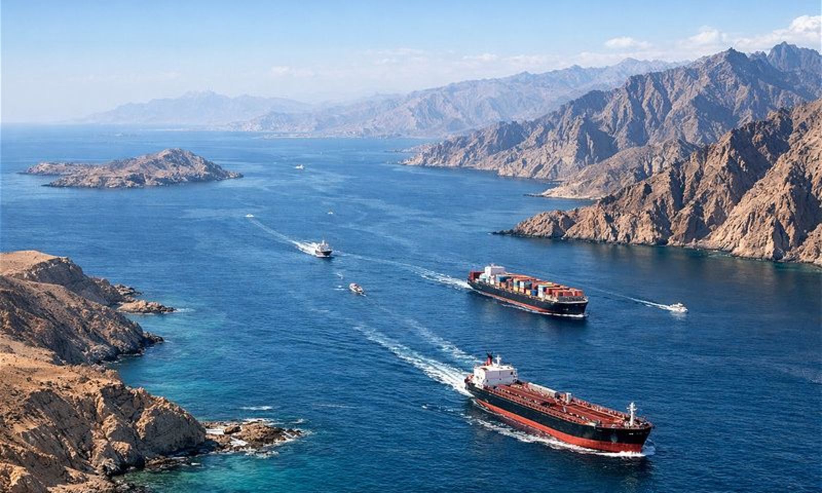 АКШ Ормуз кысыгын эл аралык башкарууга өткөрүүнү сунуштады