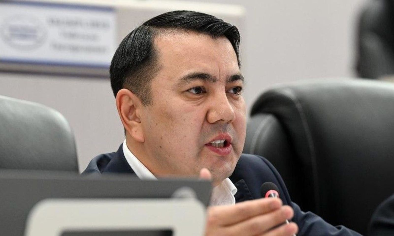 Президенттик шайлоо боюнча кайрылуу Жогорку Кеңешке убагында түшкөн