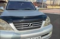 Сүйлөшкөн кызынын атын унаасынын номуруна жазып алган жигитке айып салынды