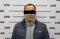 УКМК кызматкеримин деп ири алдамчылыкка шектелген киши кармалды