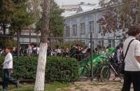 Бишкектеги №66 мектепте жардыруу тууралуу маалыматтан улам эвакуация жүргүзүлдү