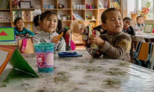 Эми 3 жашка чейинки балдарга жөлөк пул бериле баштайт. Аны алуунун жол-жобосу