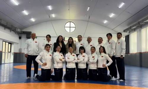 Балбан кыздарга Азия чемпиондугу алдында форма берилди