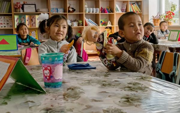 Эми 3 жашка чейинки балдарга жөлөк пул бериле баштайт. Аны алуунун жол-жобосу