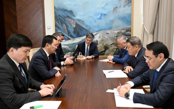 Кыргызстан менен Казакстан кызматташууну күчөтүүгө ниеттенүүдө