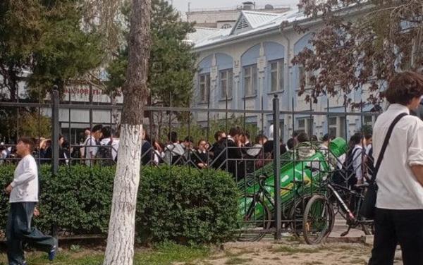 Бишкектеги №66 мектепте жардыруу тууралуу маалыматтан улам эвакуация жүргүзүлдү