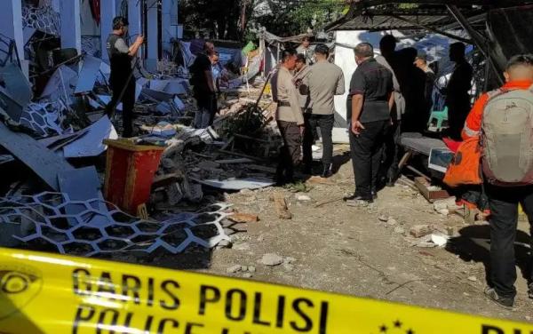 Индонезияда 7,4 баллдык жер титирөө: бир адам каза болду