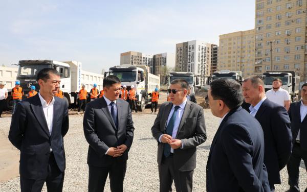 Бишкекте келечек муун үчүн мезгил кутусун салуу аземи өттү