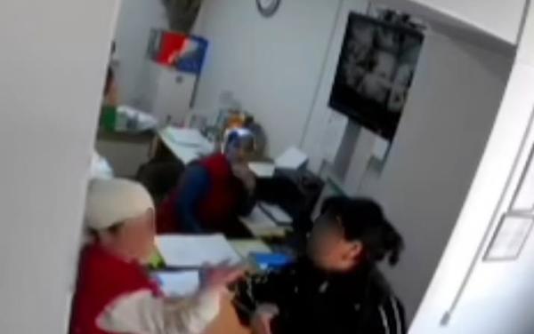 Ошто мугалим менен ата-энеге кылмыш иши козголду