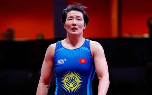 Айпери Медет кызы финалга ишенимдүү чыкты