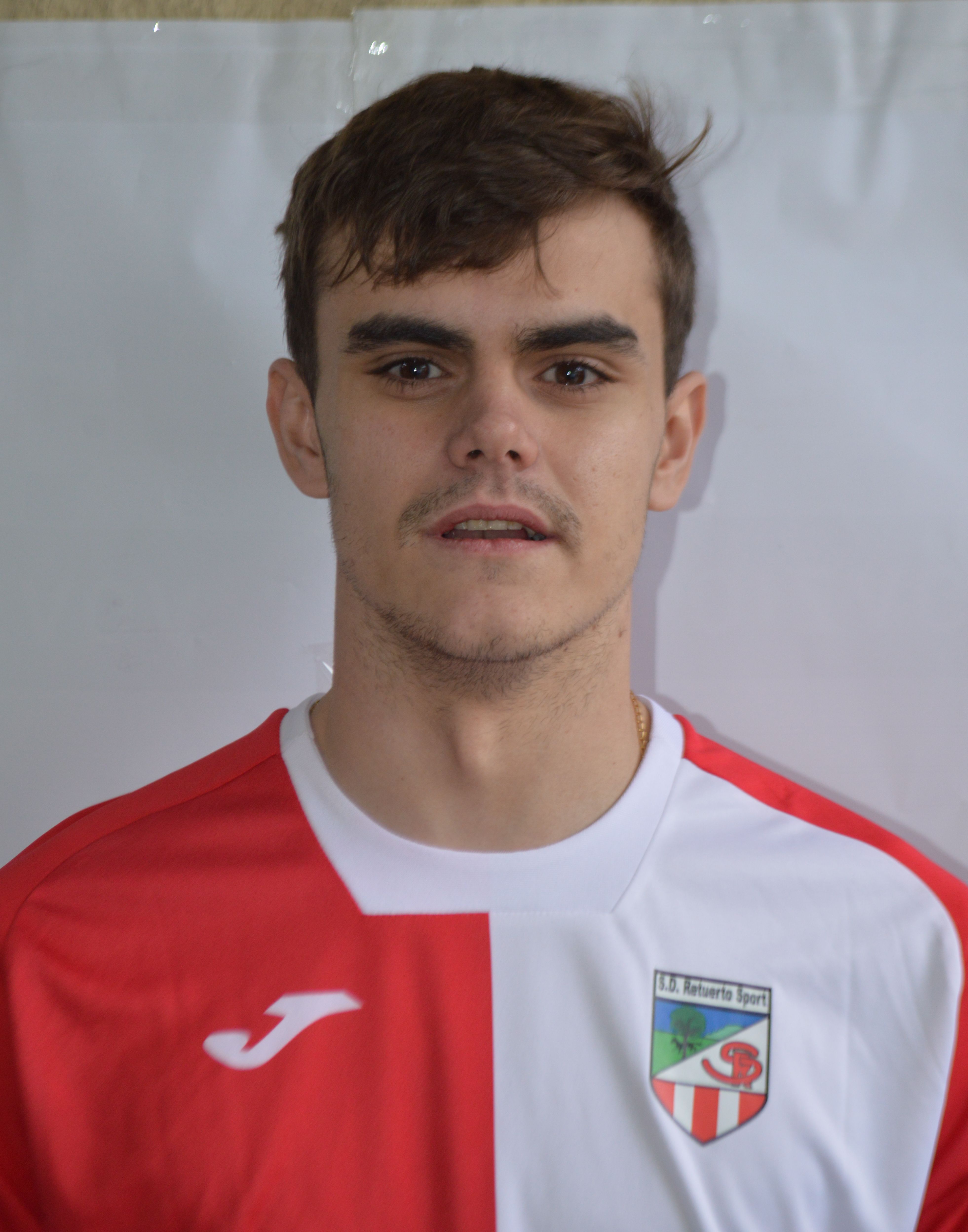 23-UNAI IZQUIERDO -MANDI- (DEFENSA).JPG