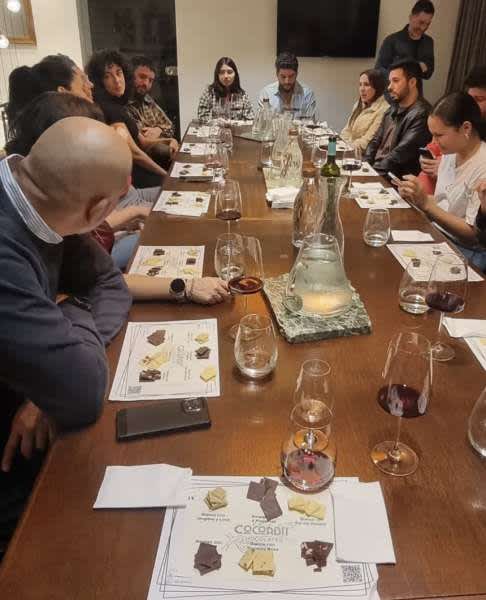 Maridaje de chocolates COCOABIT  y vinos patagónicos 