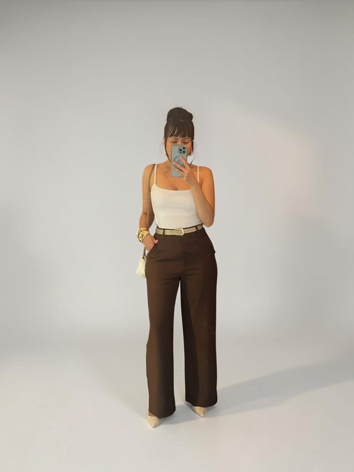 COMBO CALÇA SOCIAL, CINTO E BODY BRANCO — foto 1