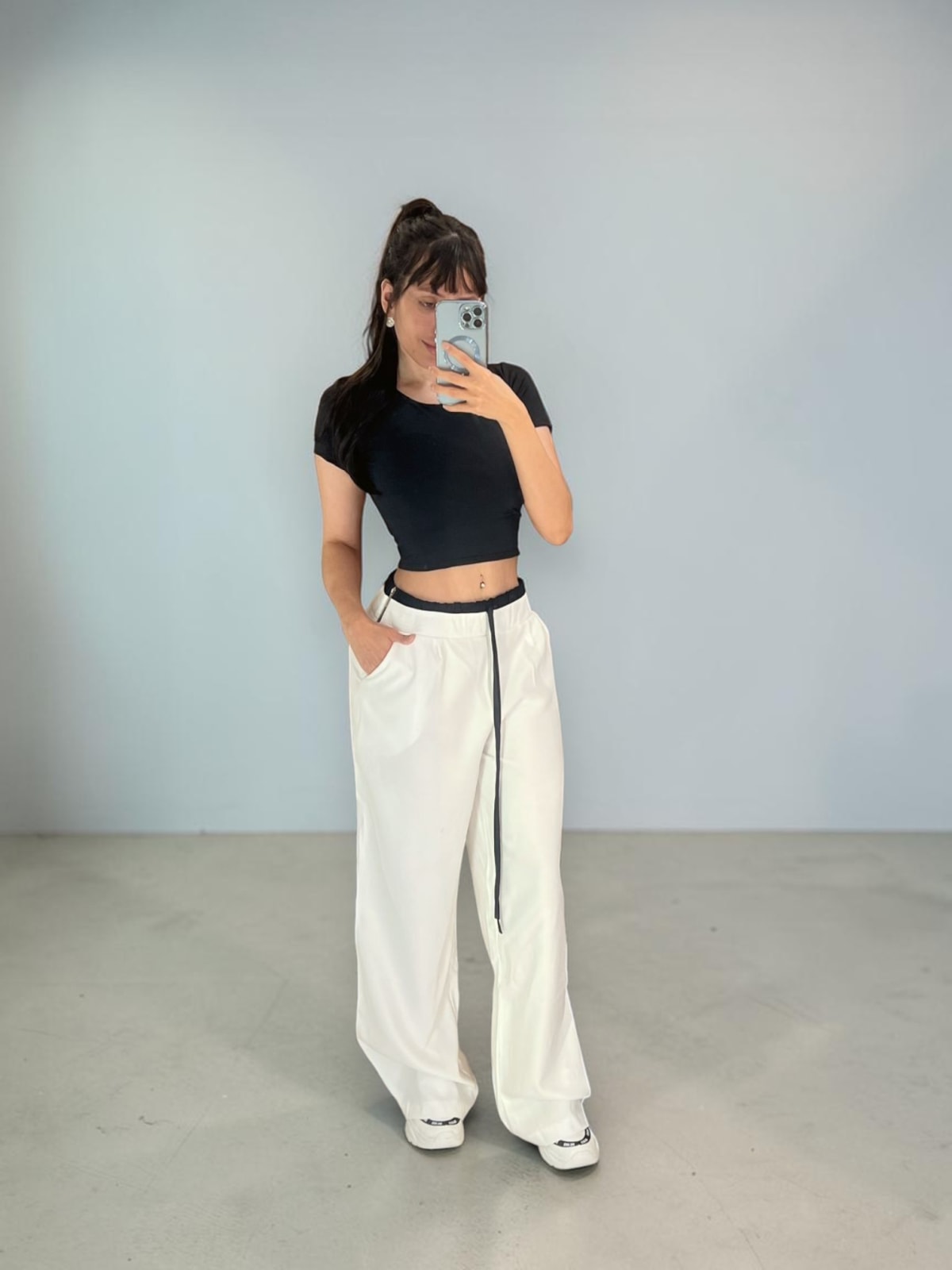 CALÇA COS DUPLO COM BLUSA BÁSICA — foto 1