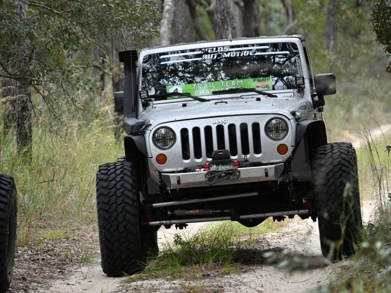 Technical trail driving with spotter guidance
