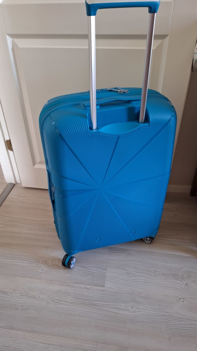 Matkalaukku, nelipyöräinen, vedettävä