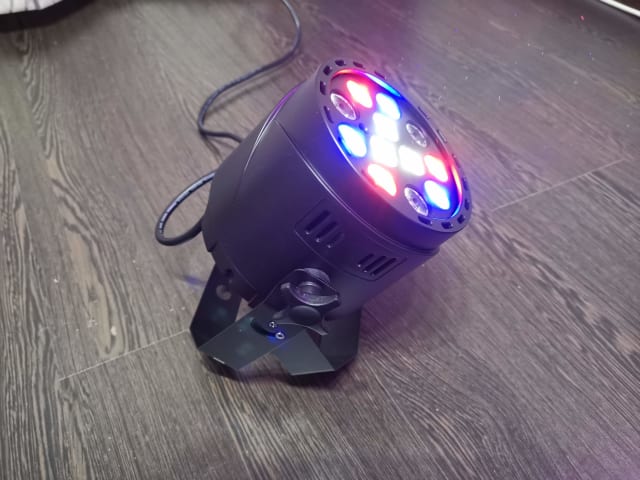 8x LED RGB valonheitin