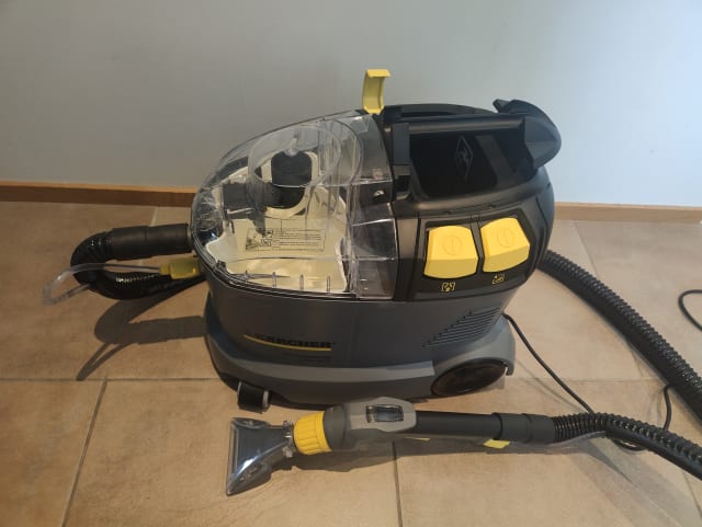 Kärcher tehokas tekstiilipesuri