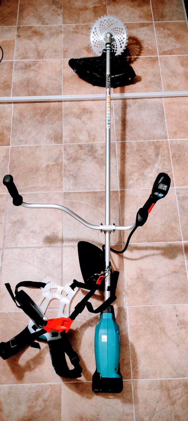 Makitan tehokkain akkuruohoraivuri LXT