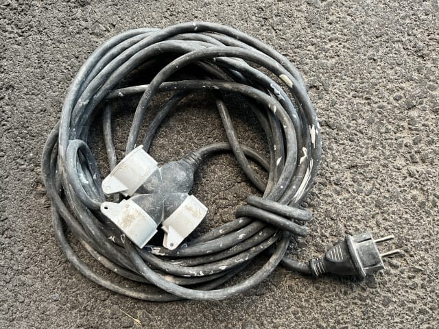 3-haarainen jatkojohto 10m