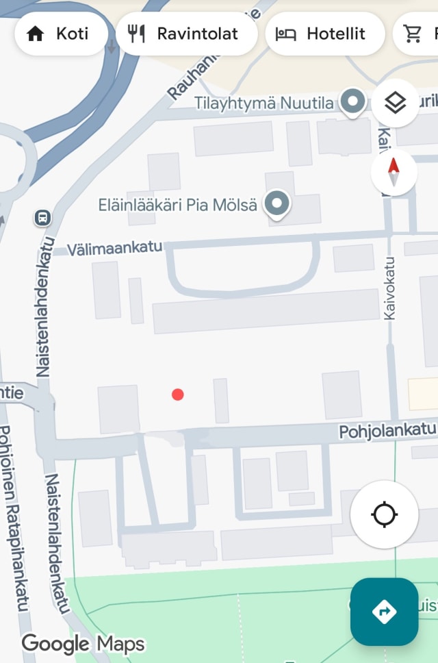 Autopaikka keskustan tuntumassa