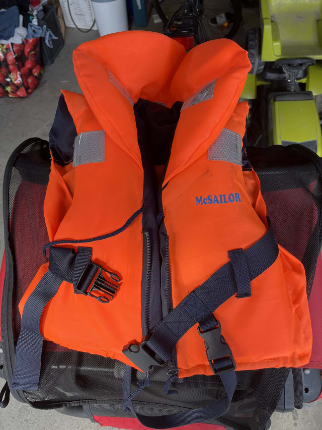 Lasten pelastusliivit 20-30kg