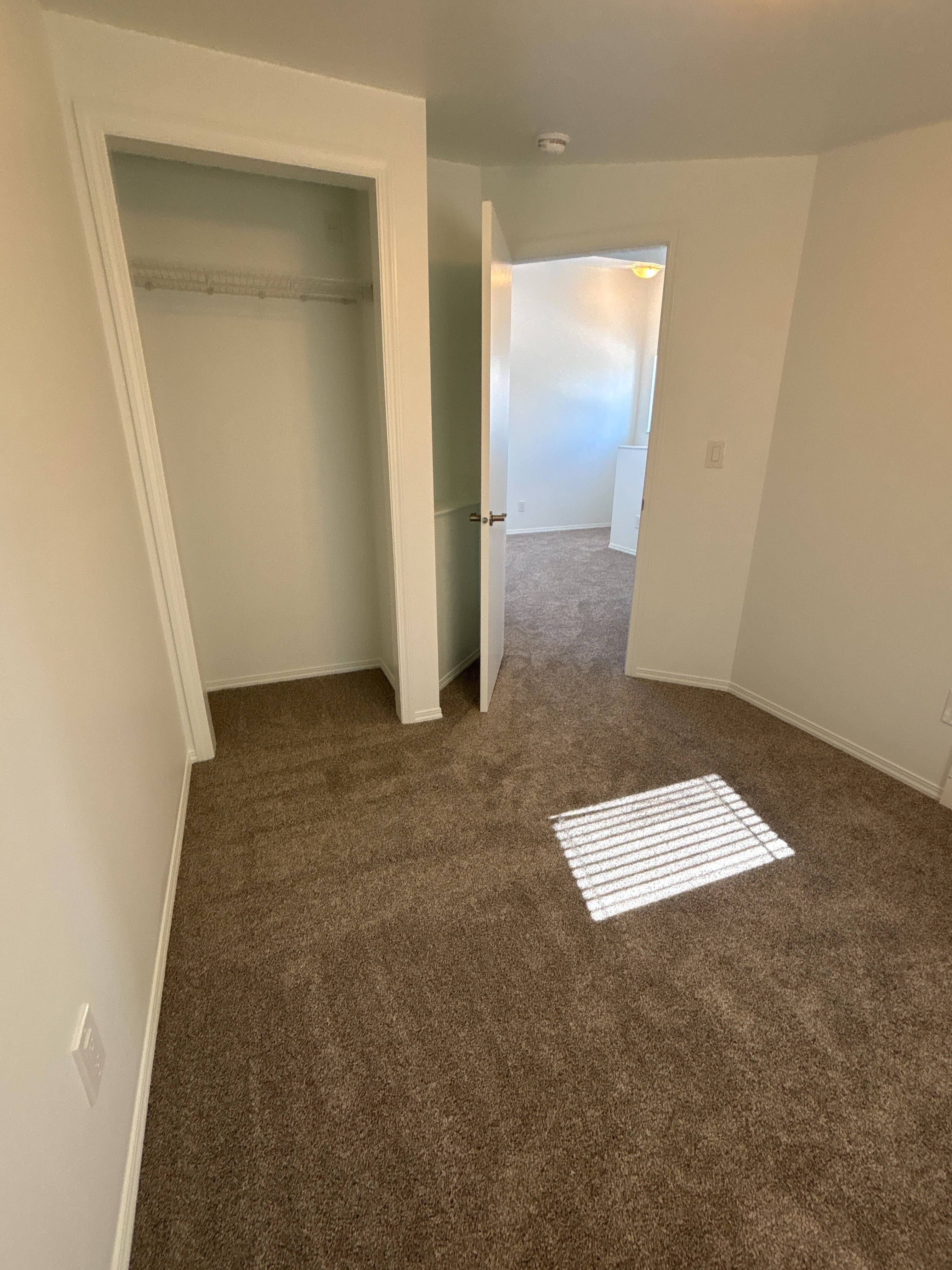 1 Month Free– 2 Bedroom Upper Suite– Bellevue, Edmonton thumbnail 18