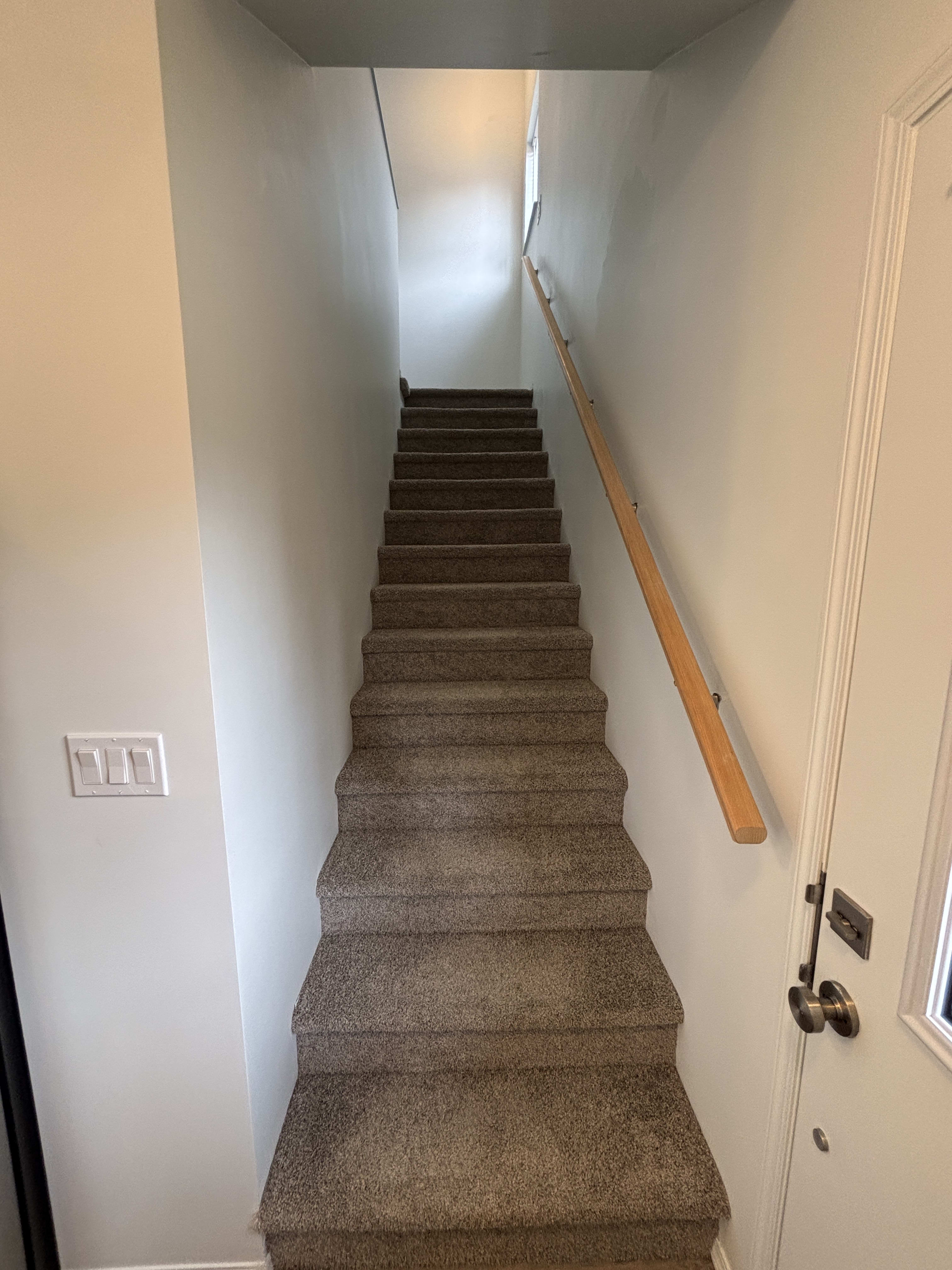 1 Month Free– 2 Bedroom Upper Suite– Beacon Heights, Edmonton thumbnail 6
