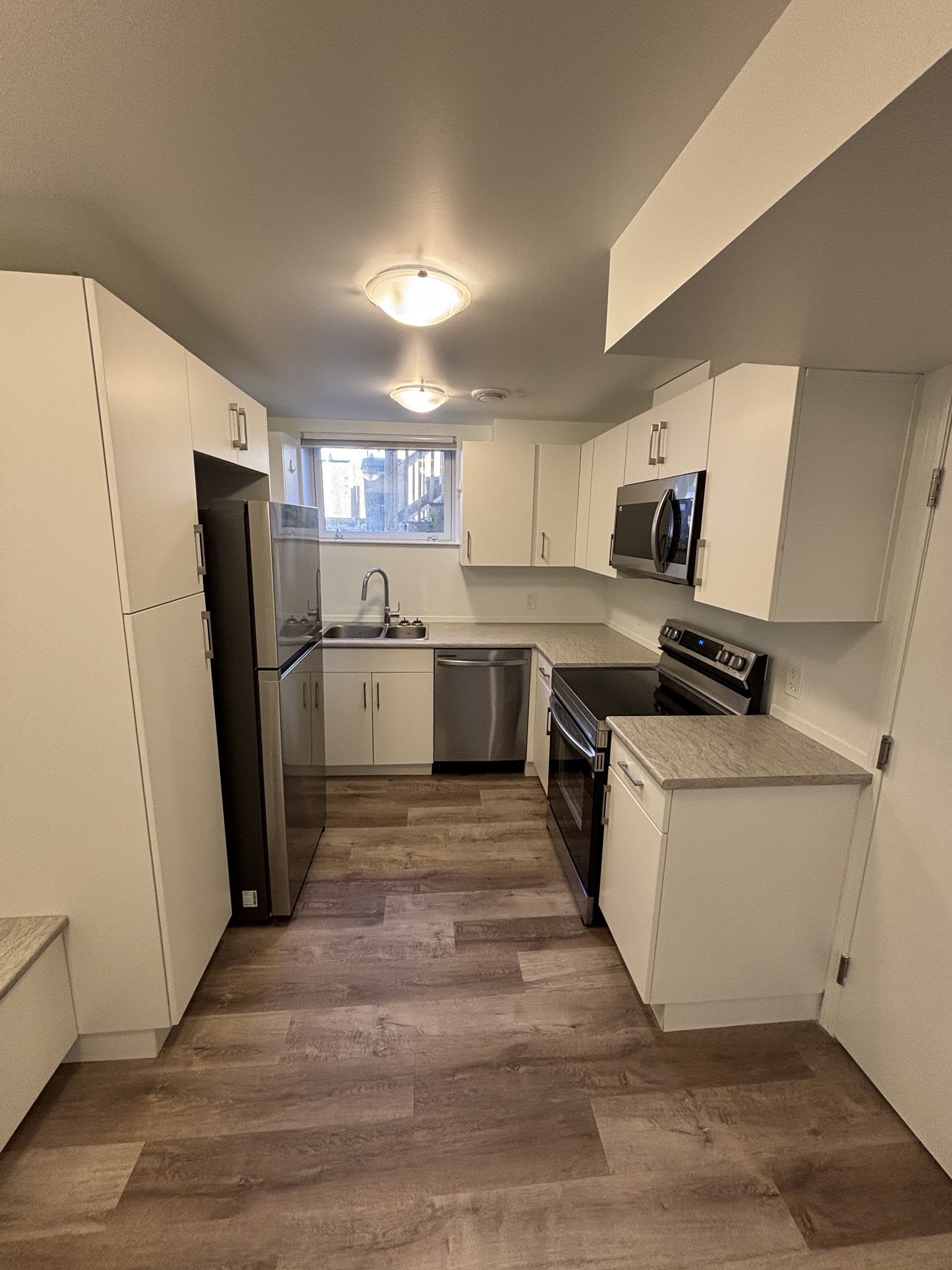 3 bed 1 bath Basement Suites for rent at 11935 46 Street NW, Beacon Heights, Edmonton
