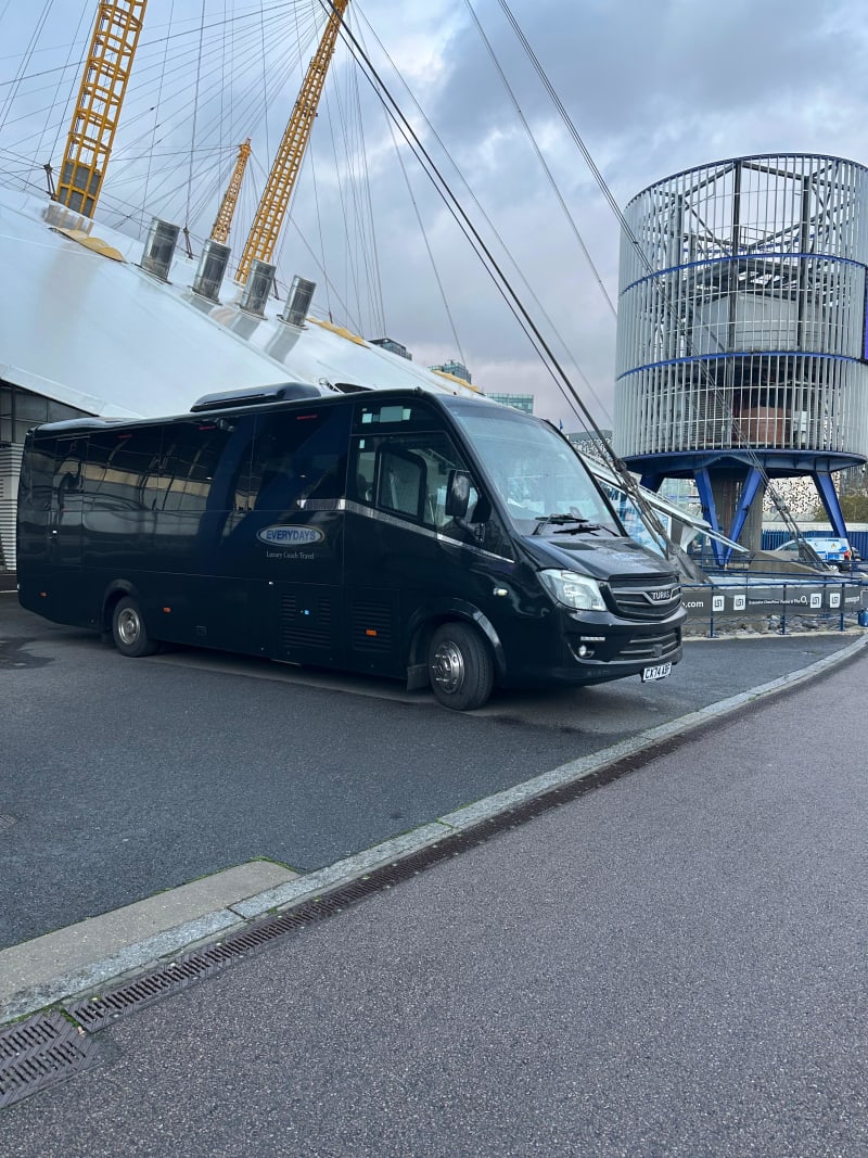 35-Seater Turas Midi